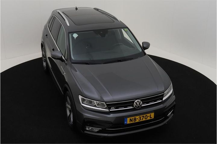 Photo 2 VIN: WVGZZZ5NZHW852869 - VOLKSWAGEN TIGUAN 