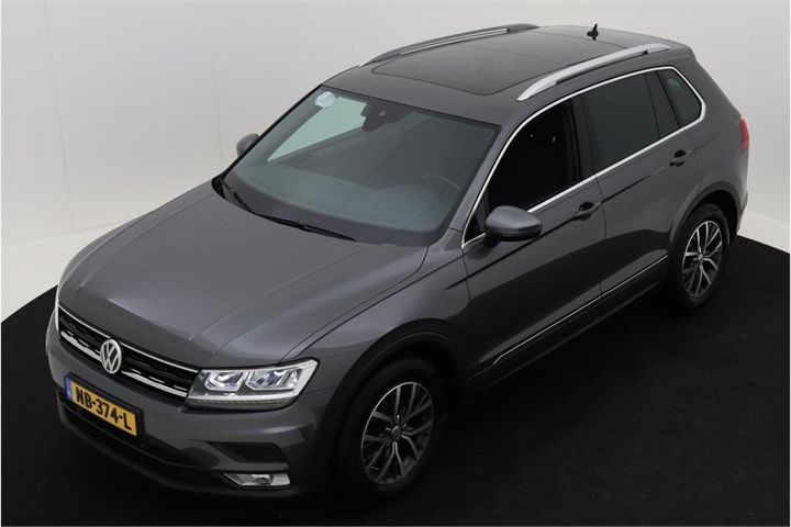 Photo 1 VIN: WVGZZZ5NZHW856700 - VOLKSWAGEN TIGUAN 