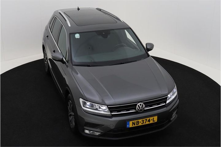 Photo 2 VIN: WVGZZZ5NZHW856700 - VOLKSWAGEN TIGUAN 