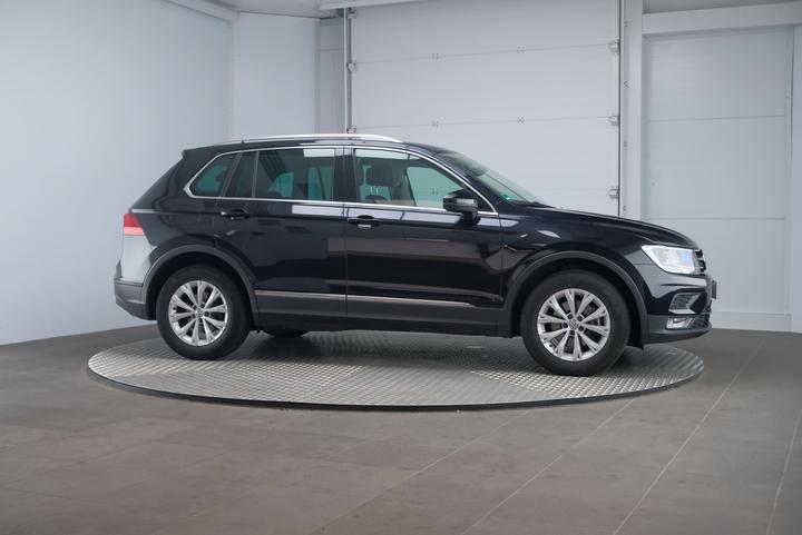 Photo 5 VIN: WVGZZZ5NZHW858845 - VOLKSWAGEN TIGUAN 