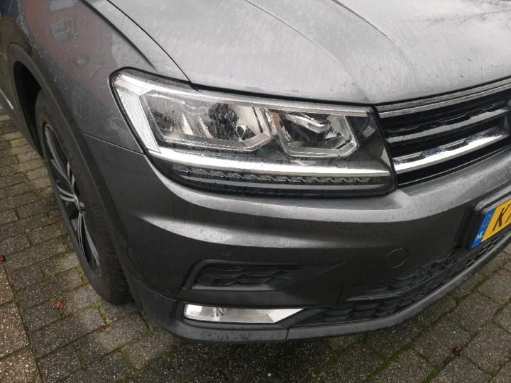 Photo 11 VIN: WVGZZZ5NZHW858947 - VOLKSWAGEN TIGUAN 