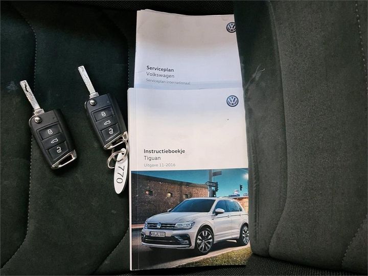 Photo 9 VIN: WVGZZZ5NZHW861389 - VOLKSWAGEN TIGUAN 