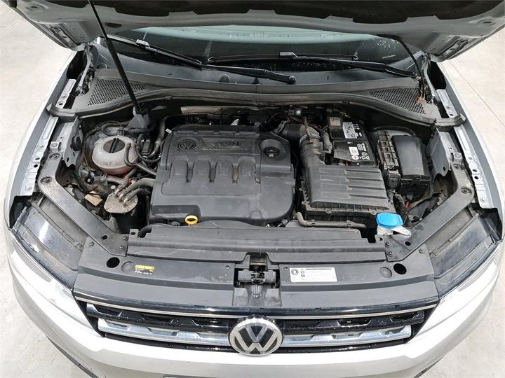 Photo 10 VIN: WVGZZZ5NZHW869530 - VOLKSWAGEN TIGUAN 