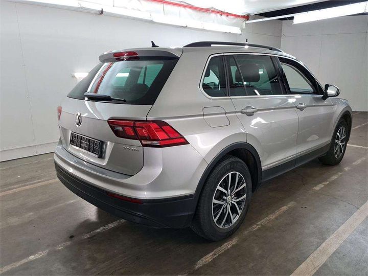 Photo 2 VIN: WVGZZZ5NZHW874399 - VOLKSWAGEN TIGUAN 