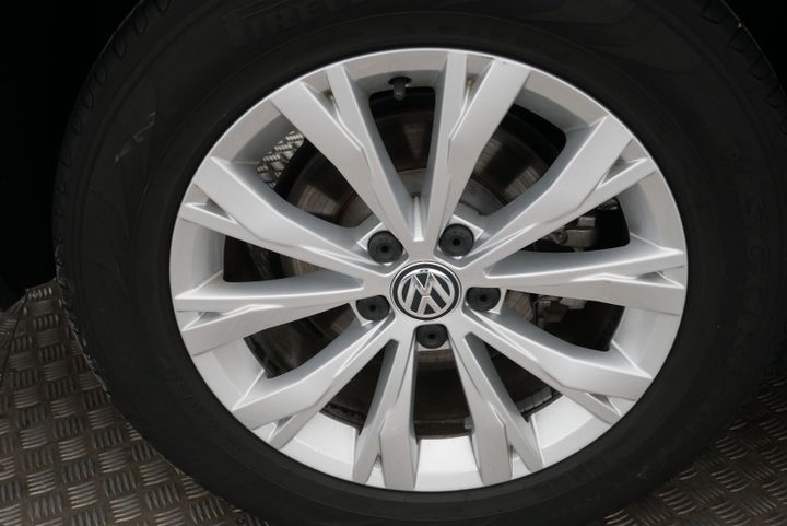 Photo 12 VIN: WVGZZZ5NZHW881557 - VOLKSWAGEN TIGUAN 