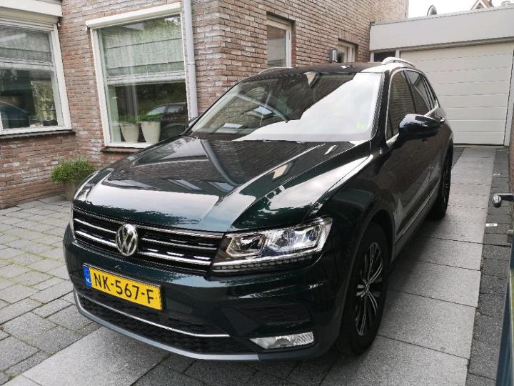 Photo 1 VIN: WVGZZZ5NZHW883382 - VOLKSWAGEN TIGUAN 