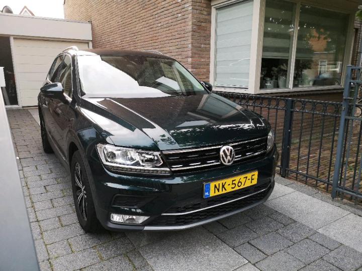 Photo 2 VIN: WVGZZZ5NZHW883382 - VOLKSWAGEN TIGUAN 