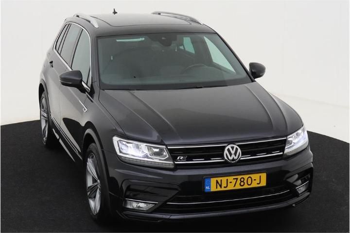 Photo 2 VIN: WVGZZZ5NZHW886973 - VOLKSWAGEN TIGUAN 