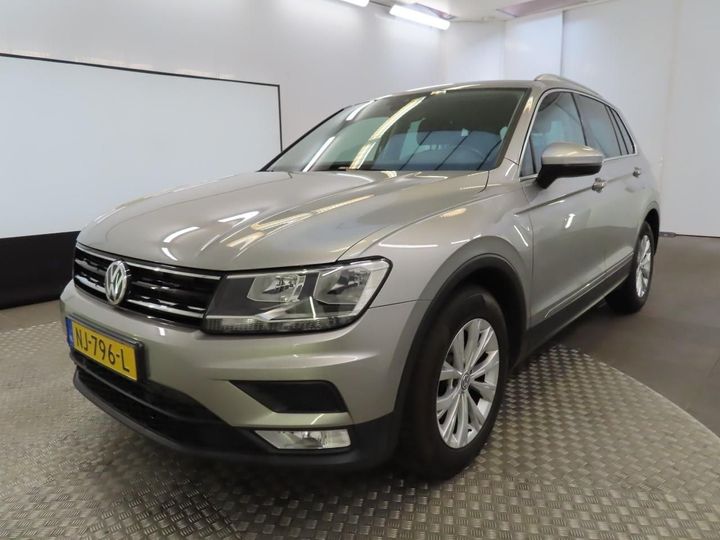 Photo 2 VIN: WVGZZZ5NZHW888840 - VOLKSWAGEN TIGUAN 