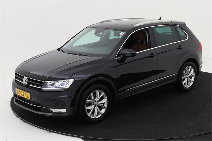 Photo 1 VIN: WVGZZZ5NZHW893008 - VOLKSWAGEN TIGUAN 