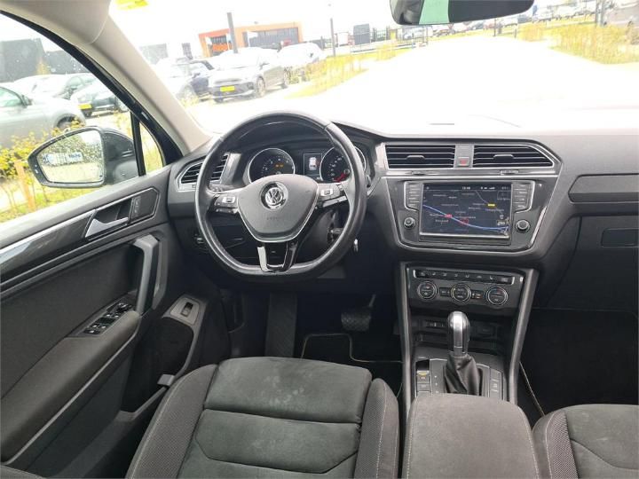 Photo 6 VIN: WVGZZZ5NZHW894374 - VOLKSWAGEN TIGUAN 