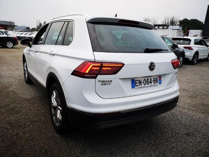 Photo 5 VIN: WVGZZZ5NZHW896016 - VOLKSWAGEN TIGUAN 