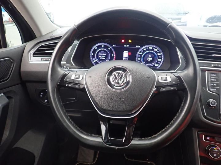 Photo 8 VIN: WVGZZZ5NZHW899891 - VOLKSWAGEN TIGUAN 