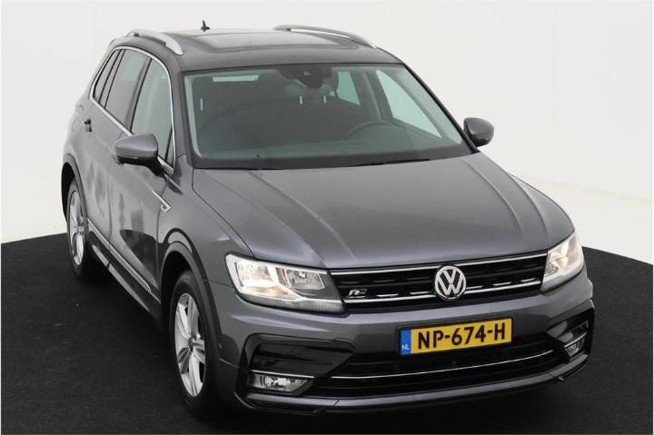 Photo 2 VIN: WVGZZZ5NZHW908113 - VOLKSWAGEN TIGUAN 