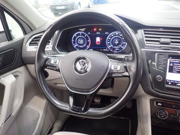 Photo 4 VIN: WVGZZZ5NZHW912572 - VOLKSWAGEN TIGUAN 