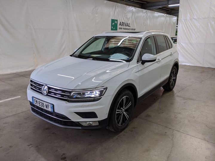 Photo 1 VIN: WVGZZZ5NZHW927930 - VOLKSWAGEN TIGUAN 