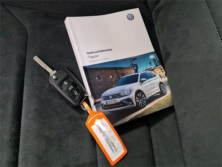 Photo 17 VIN: WVGZZZ5NZHW928230 - VOLKSWAGEN TIGUAN 