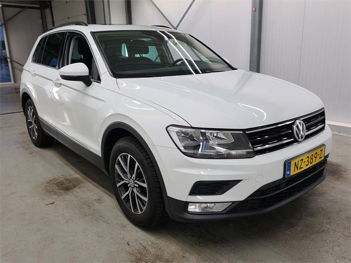 Photo 3 VIN: WVGZZZ5NZHW928230 - VOLKSWAGEN TIGUAN 