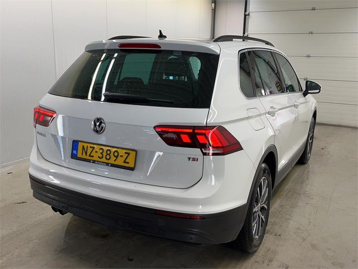 Photo 8 VIN: WVGZZZ5NZHW928230 - VOLKSWAGEN TIGUAN 