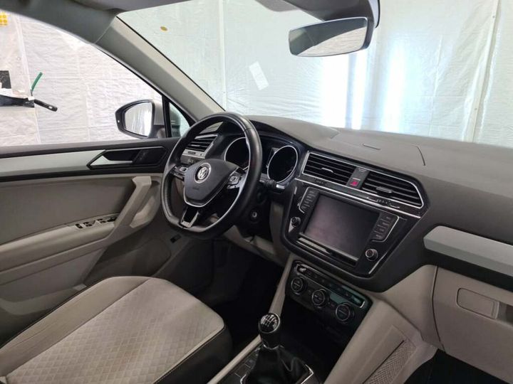 Photo 3 VIN: WVGZZZ5NZHW935438 - VOLKSWAGEN TIGUAN 