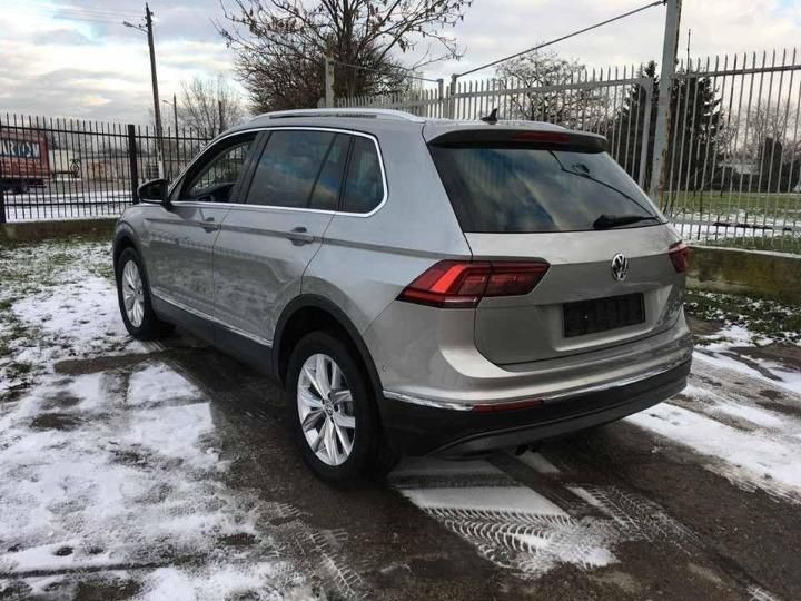 Photo 4 VIN: WVGZZZ5NZHW937054 - VOLKSWAGEN TIGUAN SUV 