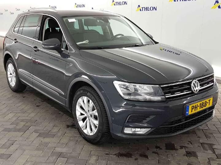 Photo 2 VIN: WVGZZZ5NZHW938010 - VOLKSWAGEN TIGUAN 