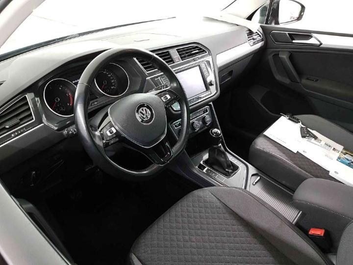 Photo 7 VIN: WVGZZZ5NZHW938010 - VOLKSWAGEN TIGUAN 