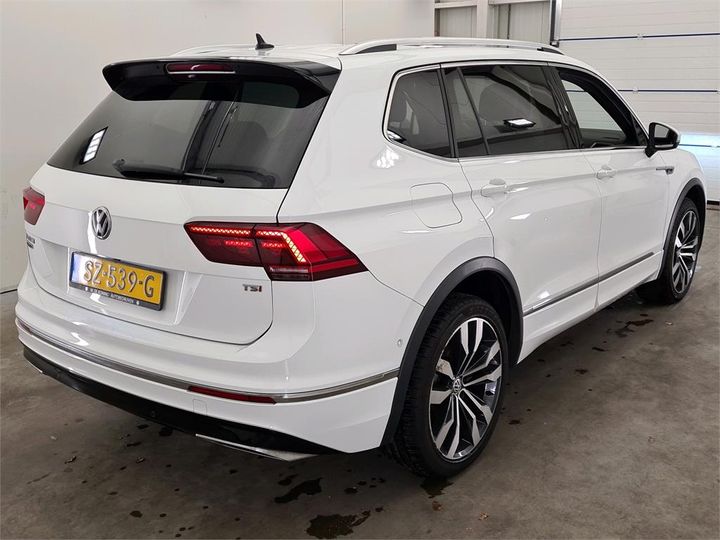 Photo 2 VIN: WVGZZZ5NZJM152429 - VOLKSWAGEN TIGUAN 