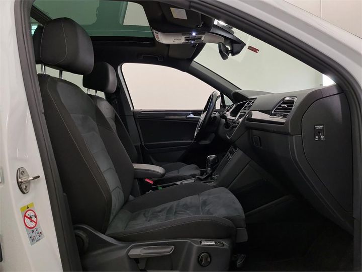 Photo 3 VIN: WVGZZZ5NZJM152429 - VOLKSWAGEN TIGUAN 