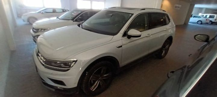 Photo 1 VIN: WVGZZZ5NZJM164922 - VOLKSWAGEN TIGUAN 