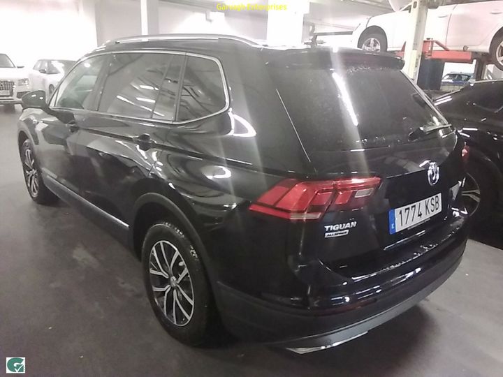 Photo 10 VIN: WVGZZZ5NZJM177944 - VOLKSWAGEN TIGUAN 