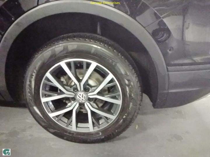 Photo 11 VIN: WVGZZZ5NZJM177944 - VOLKSWAGEN TIGUAN 