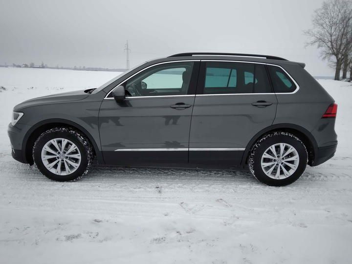 Photo 2 VIN: WVGZZZ5NZJW301154 - VOLKSWAGEN TIGUAN SUV 