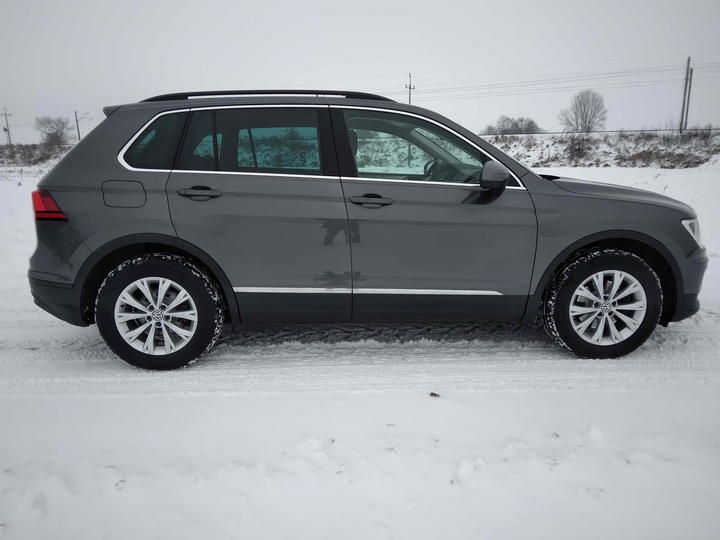 Photo 6 VIN: WVGZZZ5NZJW301154 - VOLKSWAGEN TIGUAN SUV 