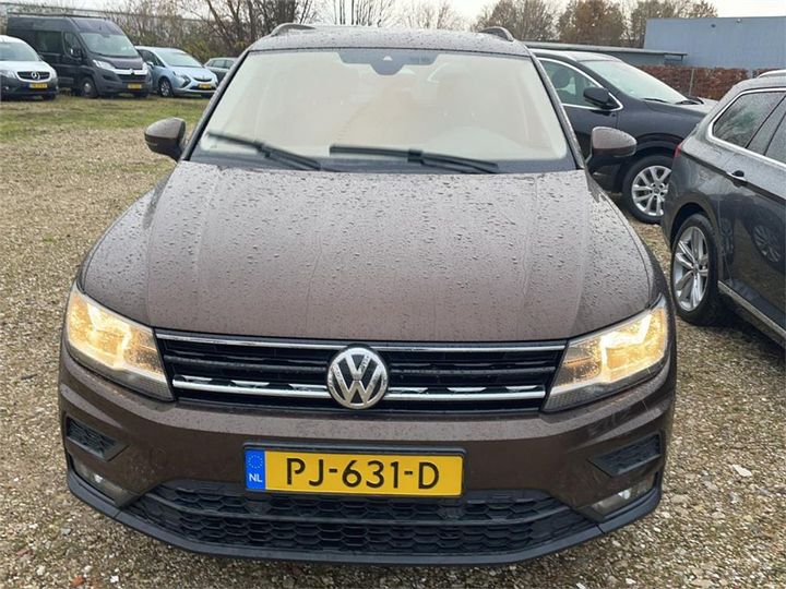 Photo 32 VIN: WVGZZZ5NZJW302735 - VOLKSWAGEN TIGUAN 