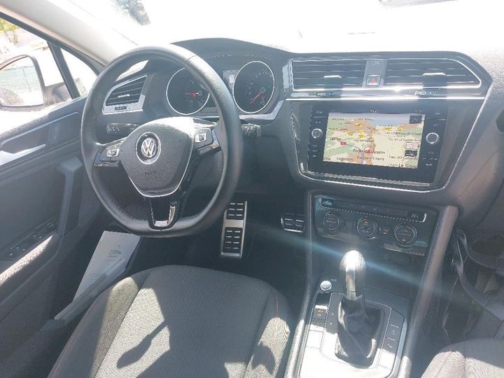 Photo 26 VIN: WVGZZZ5NZJW303133 - VOLKSWAGEN TIGUAN 