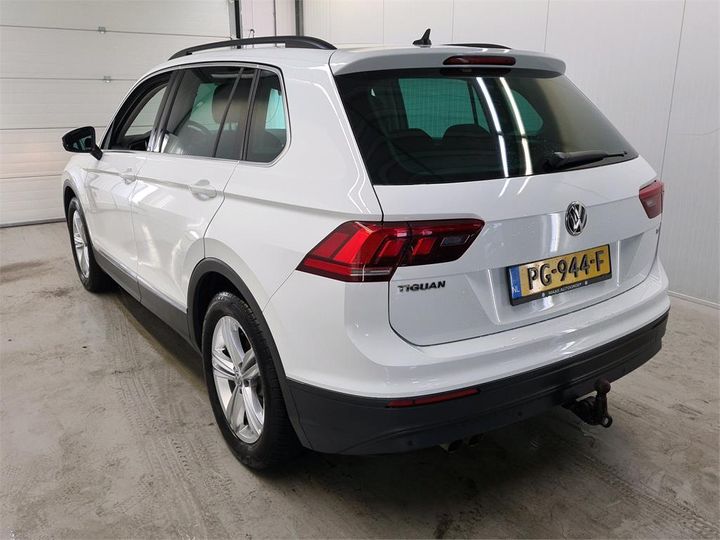 Photo 3 VIN: WVGZZZ5NZJW303679 - VOLKSWAGEN TIGUAN 