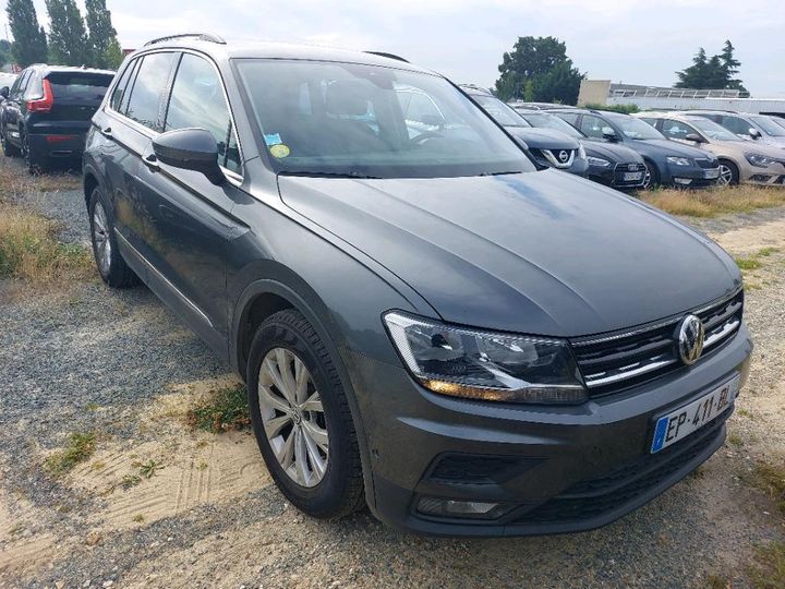 Photo 2 VIN: WVGZZZ5NZJW308224 - VOLKSWAGEN TIGUAN 