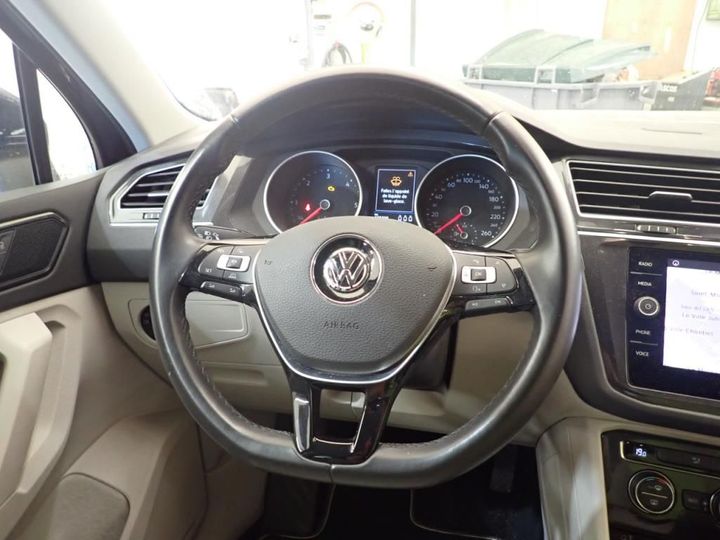 Photo 11 VIN: WVGZZZ5NZJW309419 - VOLKSWAGEN TIGUAN 