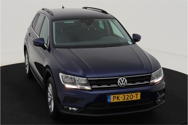 Photo 2 VIN: WVGZZZ5NZJW311126 - VOLKSWAGEN TIGUAN 