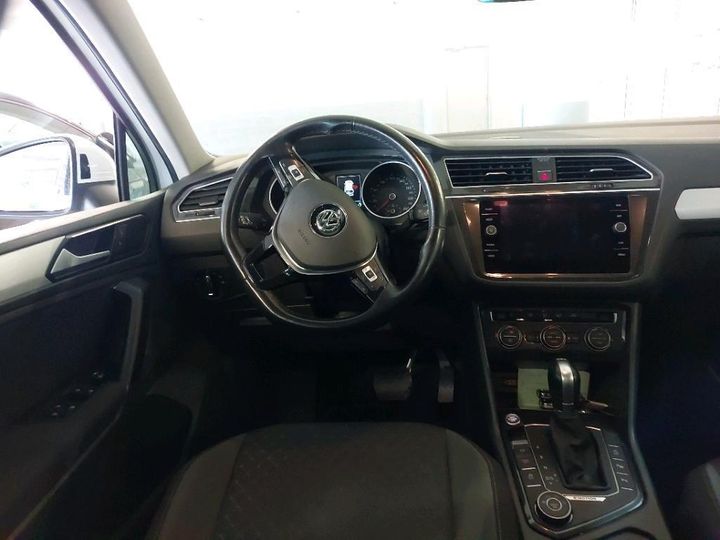 Photo 21 VIN: WVGZZZ5NZJW313287 - VOLKSWAGEN TIGUAN 