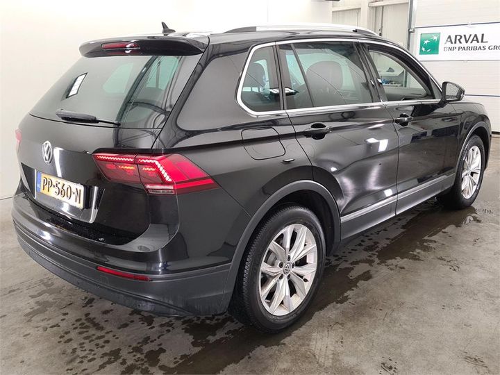 Photo 2 VIN: WVGZZZ5NZJW313970 - VOLKSWAGEN TIGUAN 