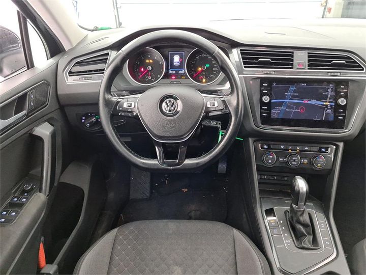 Photo 8 VIN: WVGZZZ5NZJW313970 - VOLKSWAGEN TIGUAN 