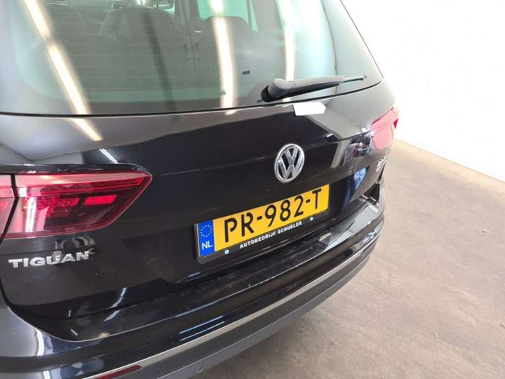 Photo 4 VIN: WVGZZZ5NZJW320914 - VOLKSWAGEN TIGUAN 