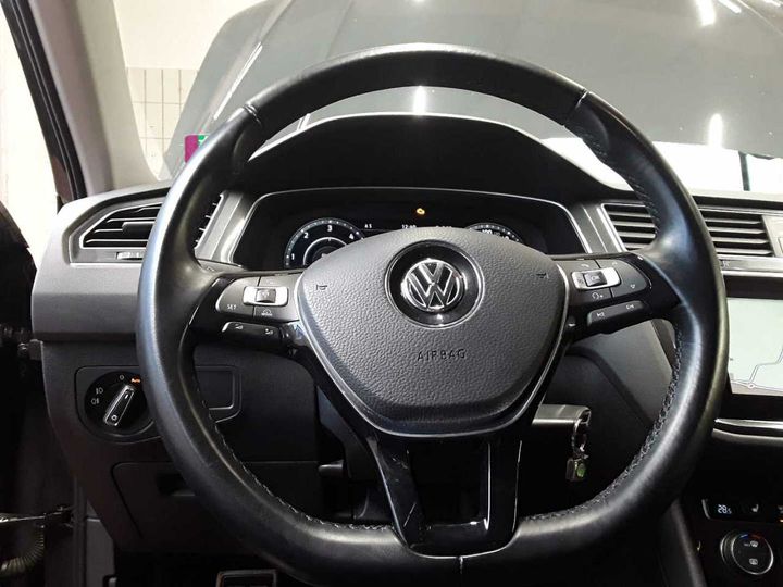 Photo 18 VIN: WVGZZZ5NZJW321637 - VOLKSWAGEN TIGUAN 2.0 TDI SCR 