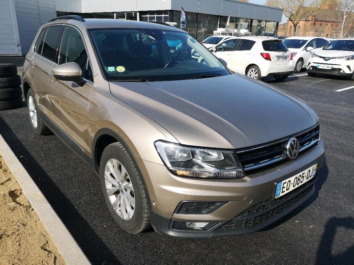 Photo 2 VIN: WVGZZZ5NZJW322351 - VOLKSWAGEN TIGUAN 