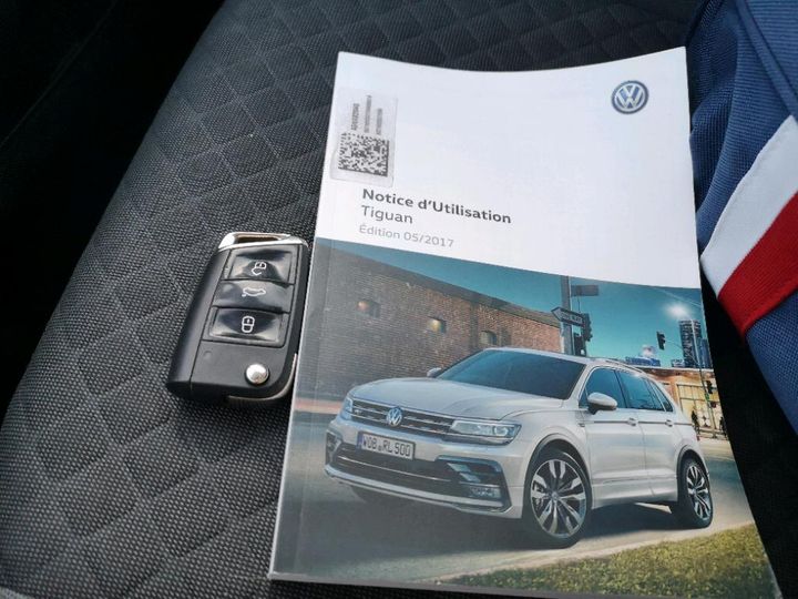 Photo 9 VIN: WVGZZZ5NZJW322351 - VOLKSWAGEN TIGUAN 