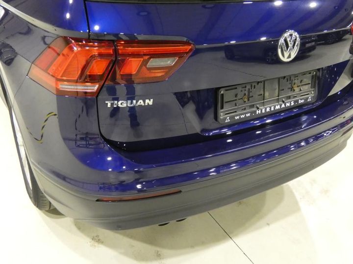 Photo 18 VIN: WVGZZZ5NZJW322357 - VOLKSWAGEN TIGUAN 