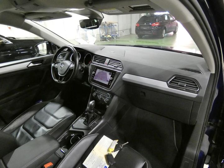 Photo 3 VIN: WVGZZZ5NZJW322357 - VOLKSWAGEN TIGUAN 