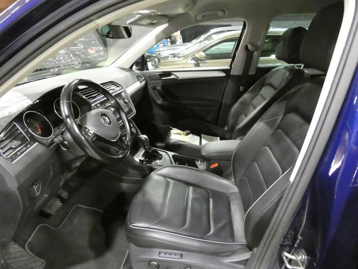 Photo 8 VIN: WVGZZZ5NZJW322357 - VOLKSWAGEN TIGUAN 